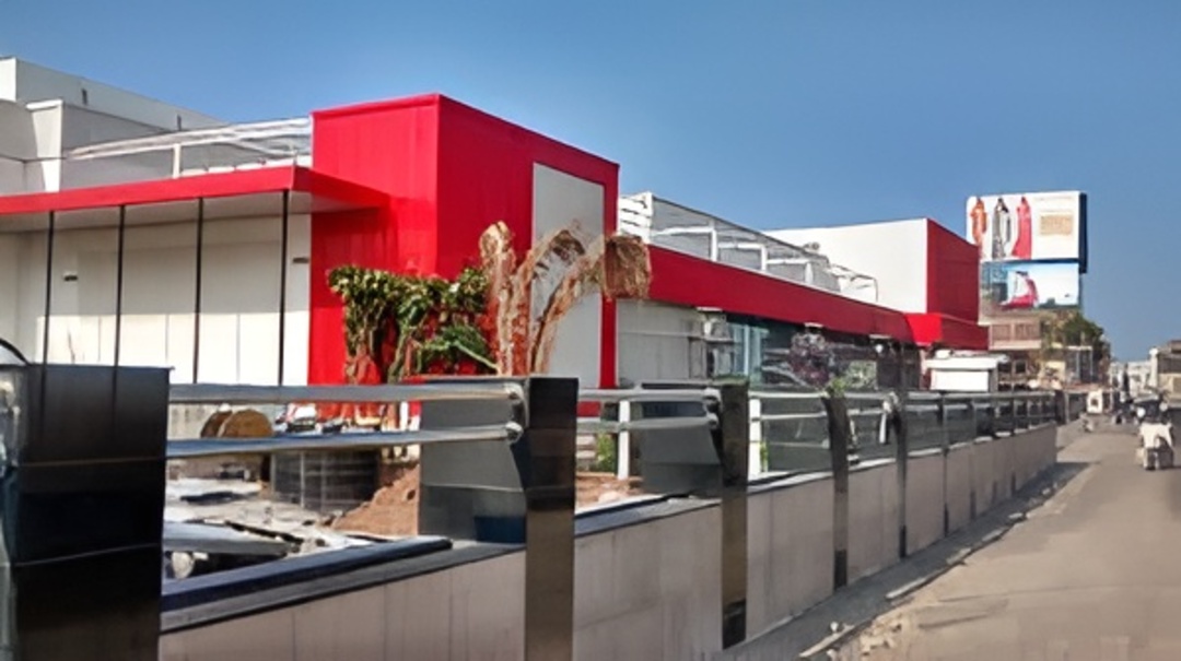 Green Field Reliance Mall